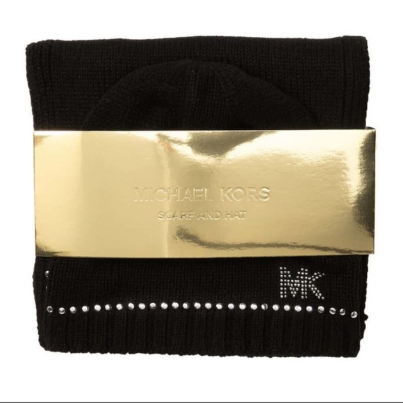MICHAEL KORS Black Studded Stripe with Logo Detail Hat & Scarf Set NWT - Picture 2 of 4